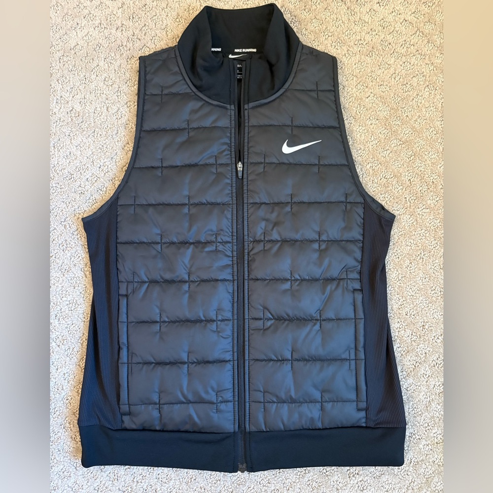 Nike Women’s Black Puffer Vest